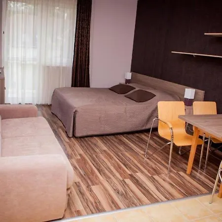 شقة Mendan Apartmanhaz *
